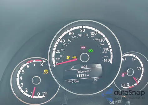 2015 Volkswagen Beetle 1.8T z USA, uszkodzony, nr VIN 3VWF17AT0FM648031